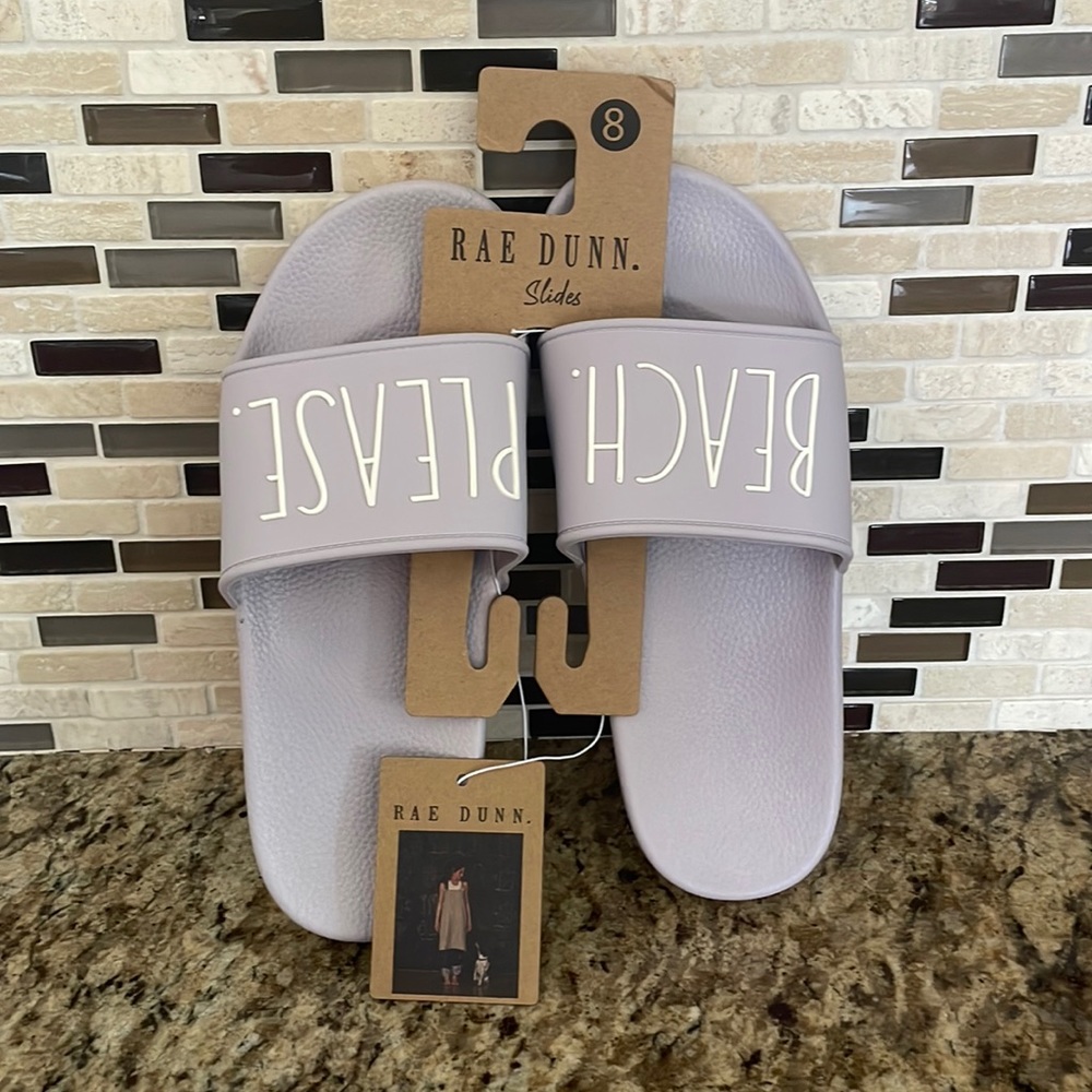 Rae Dunn Women’s slides size 8 NWT